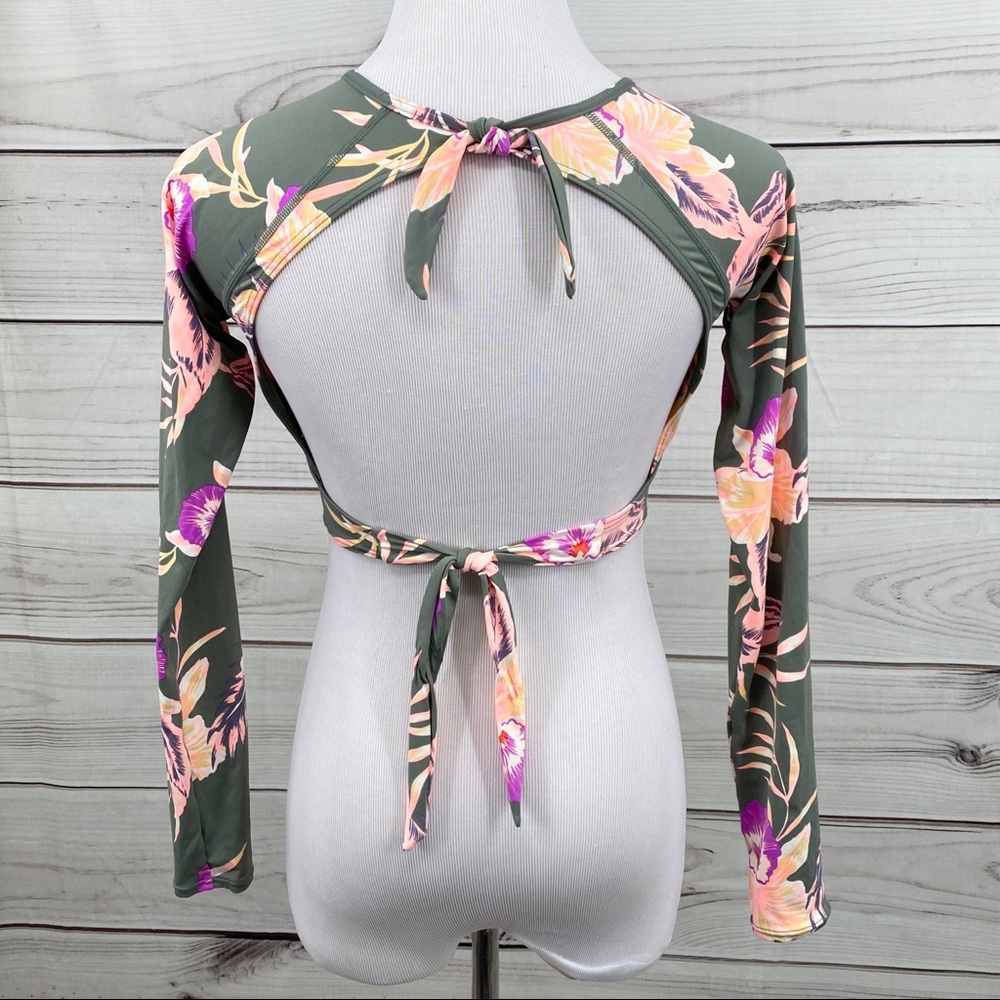 ROXY Castaway Floral Knotted Crop Rash Vest Top - Picture 3 of 8